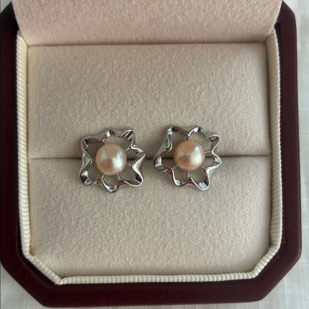 Elegant Silver Pearl Earrings
